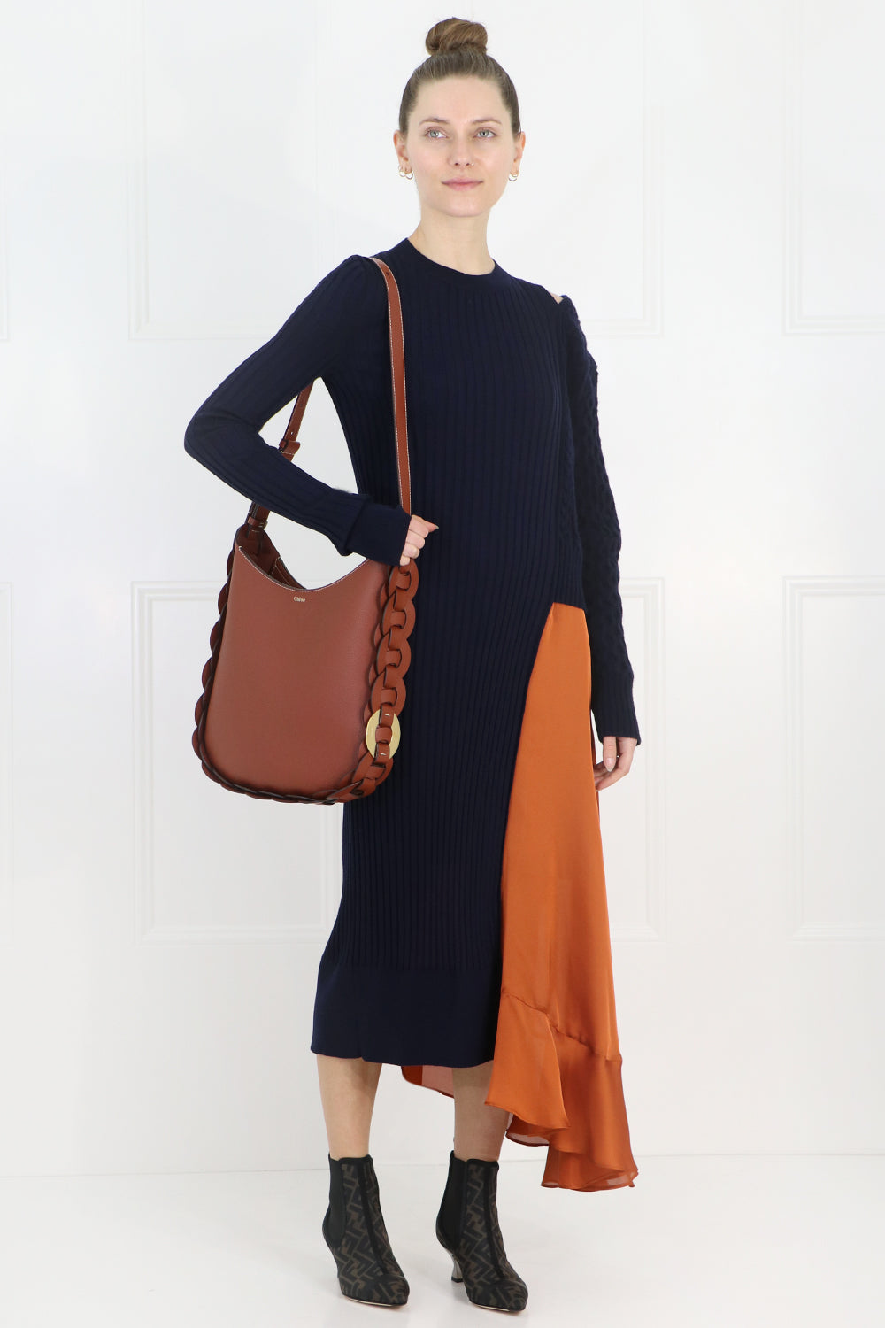 SACAI RTW CONTRAST KNIT DRESS WITH OPEN SHOULDER NAVY/ORANGE