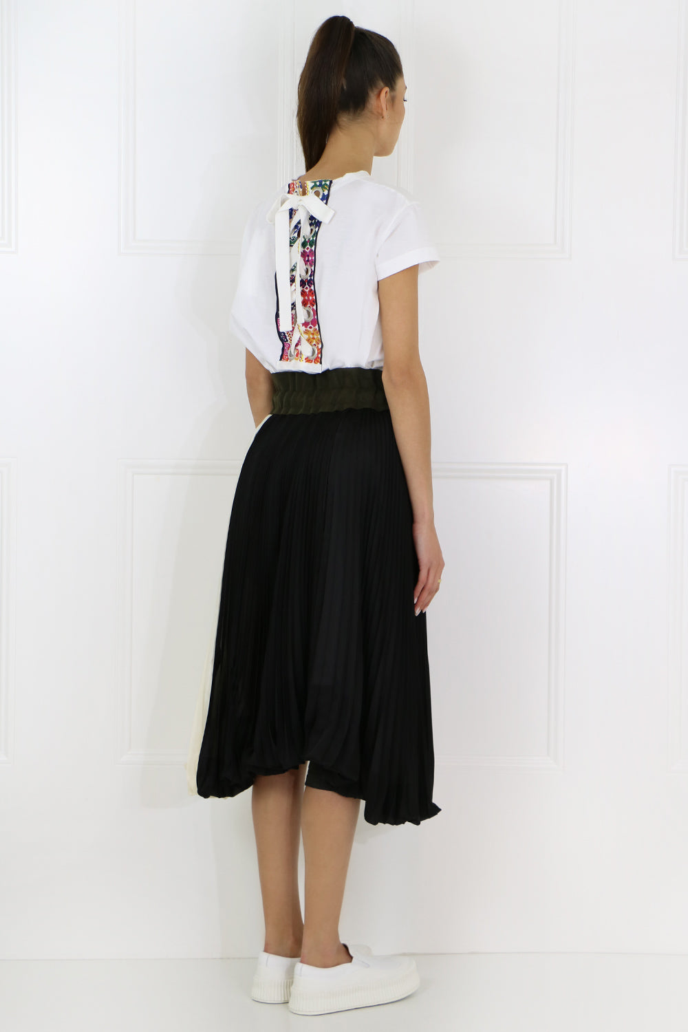 SACAI RTW LACE UP BACK T-SHIRT WHITE