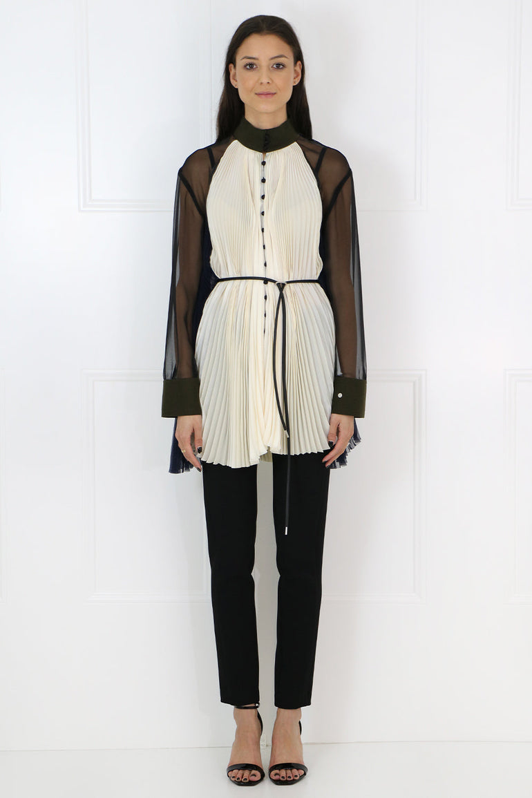 SACAI RTW PLEATED BLOUSE WITH SHEER SLEEVE ECRU/NAVY