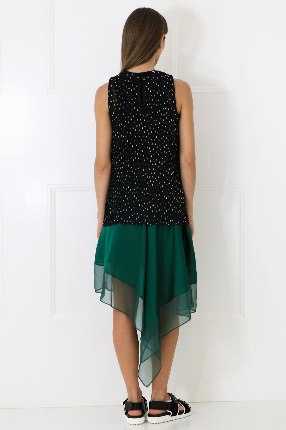 SACAI RTW POLKADOT PLEATED TANK TOP BLACK