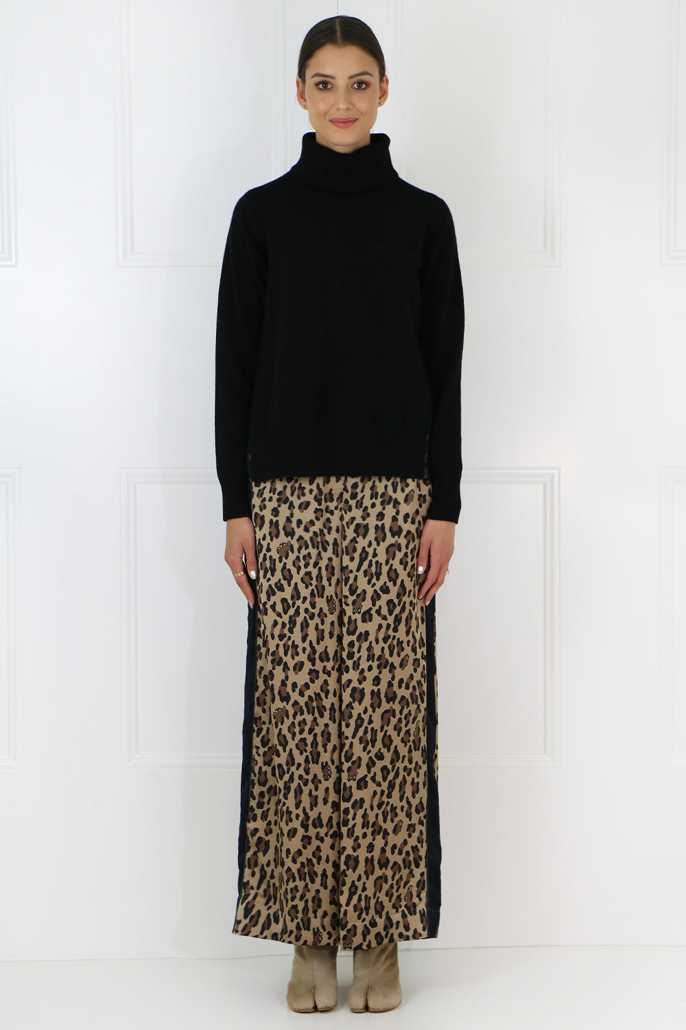 SACAI RTW TURTLENECK KNIT LEOPARD PRINT BACK GREEN