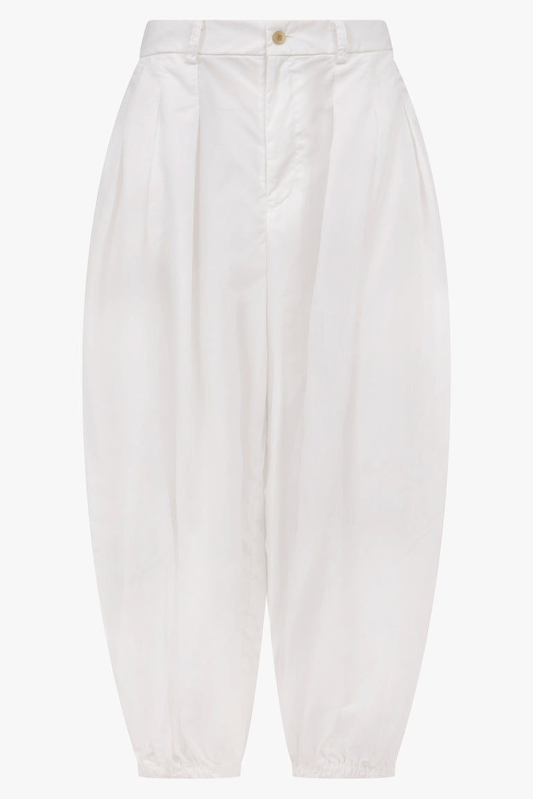 COMME DES GARCONS RTW Pleat Front Balloon Pant With Elastic Cuff | White