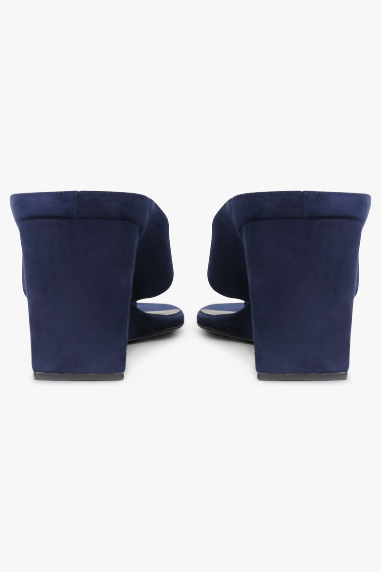 Alaïa Cube 75mm Thong Mule in Midnight Blue