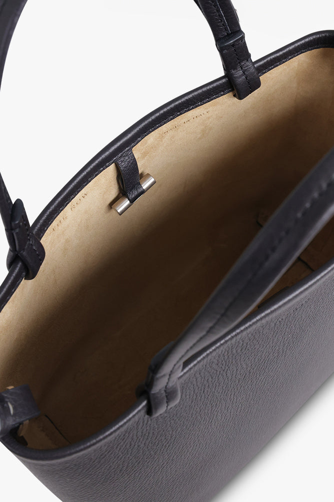 THE ROW BAGS NAVY / Dark Navy Small Park Tote Bag | Dark Navy