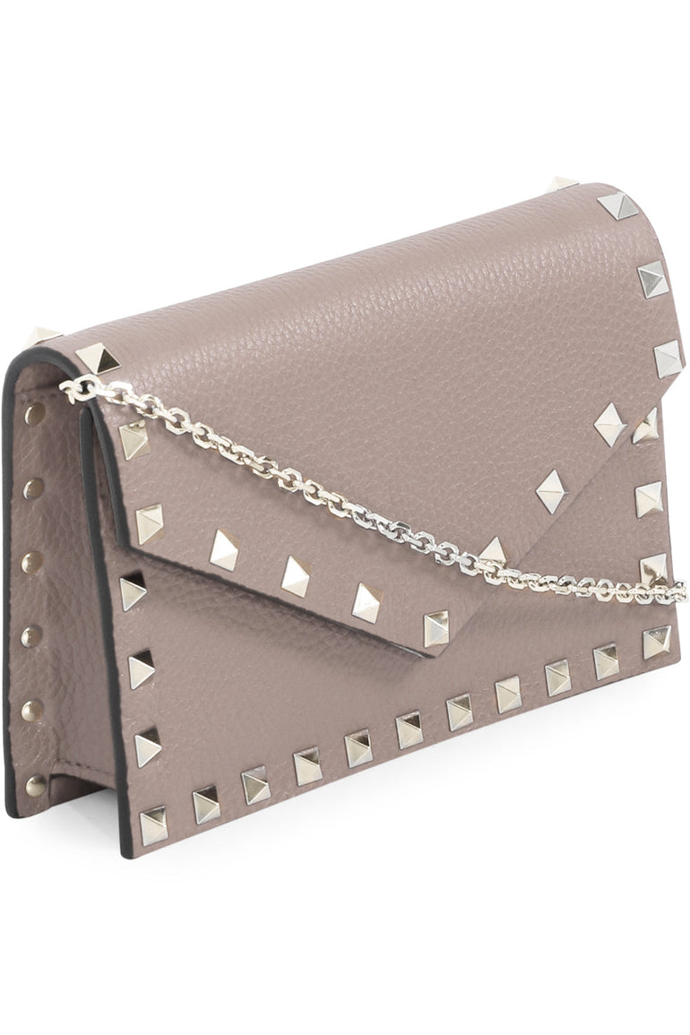VALENTINO BAGS PINK ROCKSTUD ENVELOPE CLUTCH ON CHAIN POUDRE