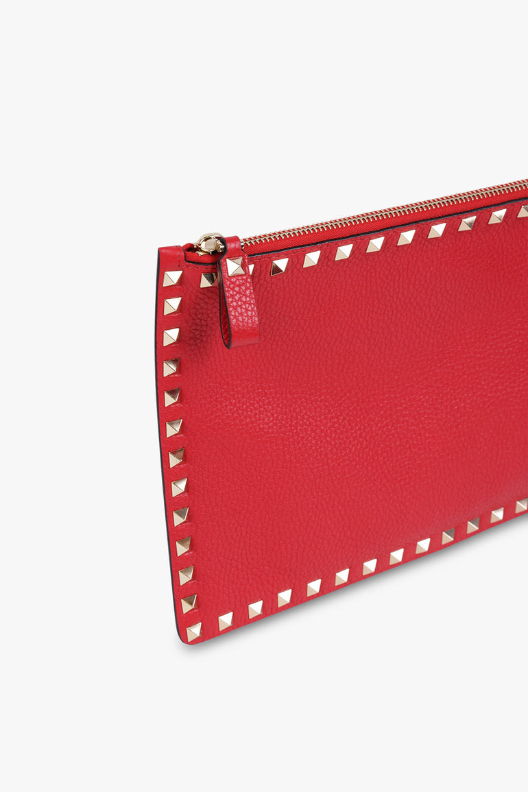 VALENTINO BAGS RED ROCKSTUD LARGE ZIP POUCH GRAINED ROGUE PUR