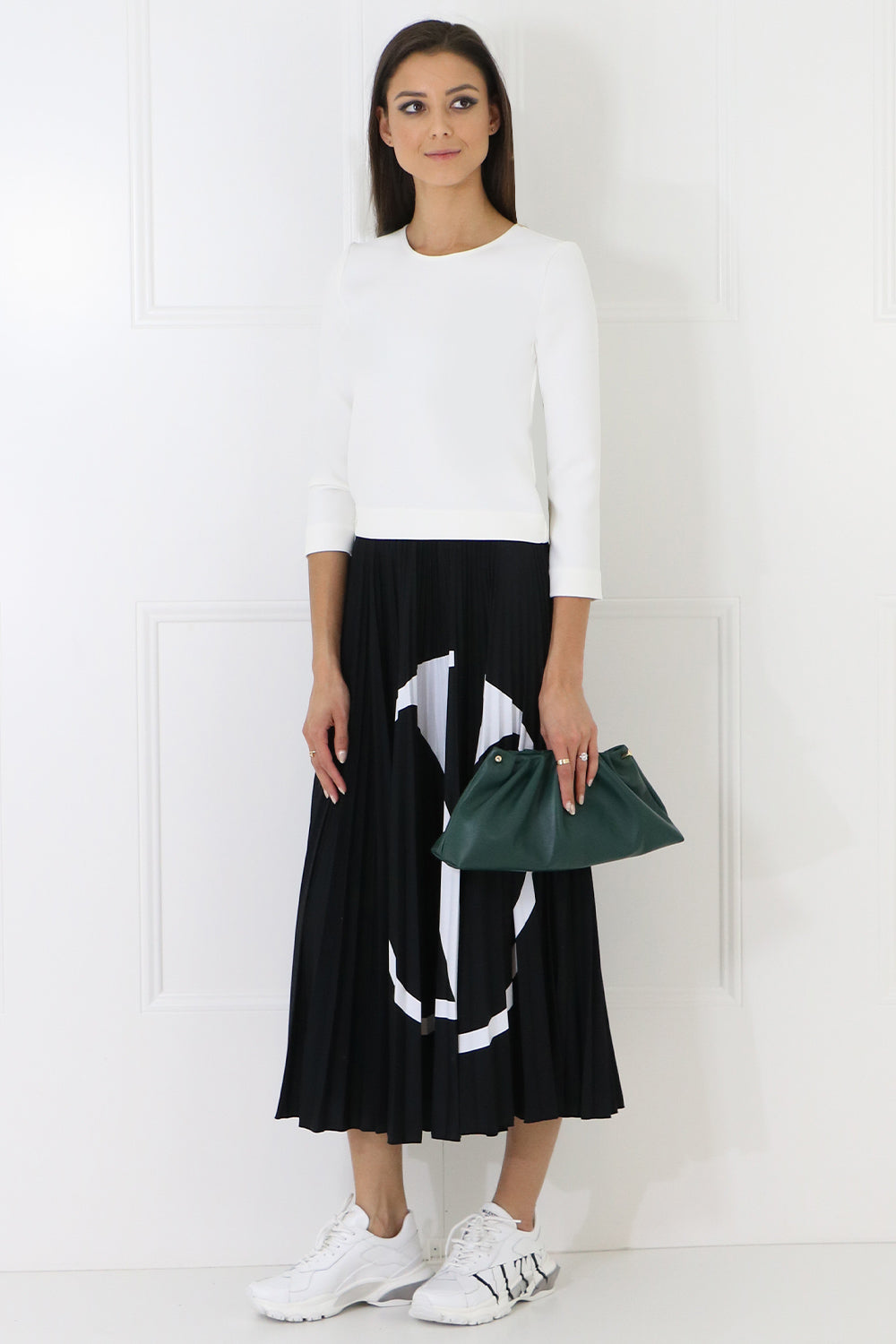 VALENTINO RTW LOGO PLEATED SKIRT BLACK/WHITE