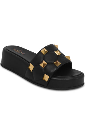 VALENTINO SHOES ROMAN STUD QUILTED SLIDE | BLACK