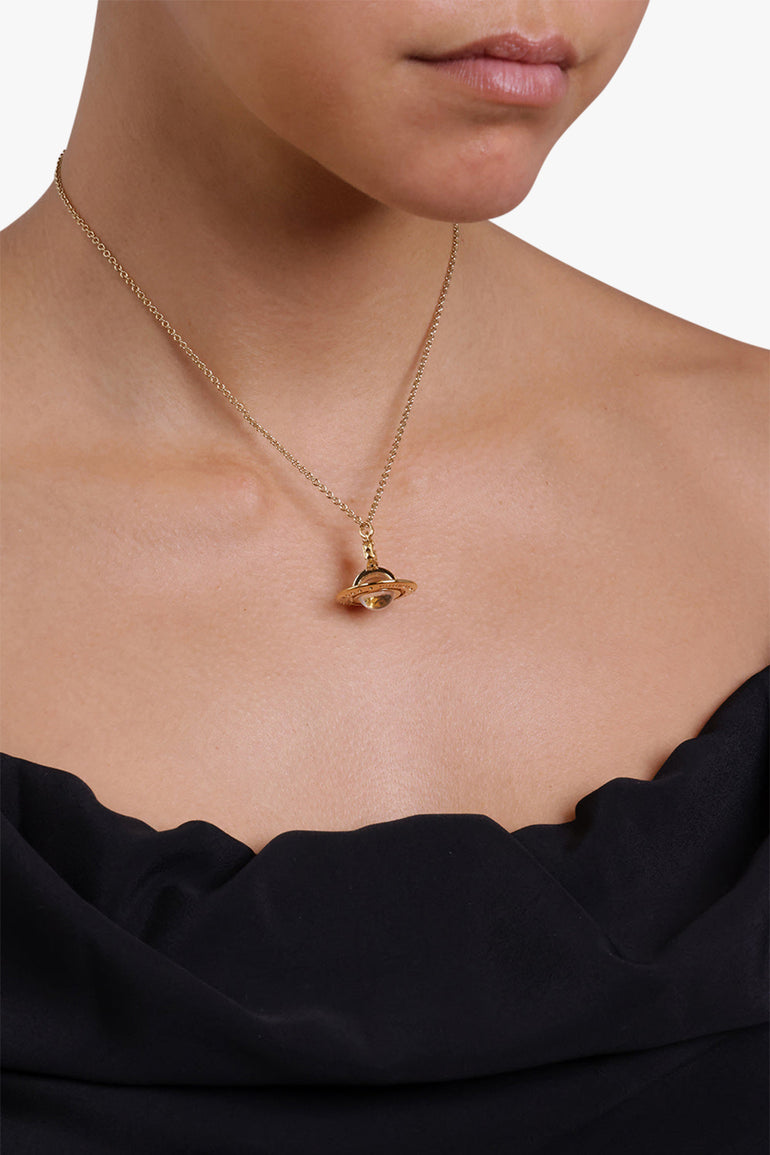 VIVIENNE WESTWOOD JEWELLERY Gold Pina Small Orb Pendant | Gold
